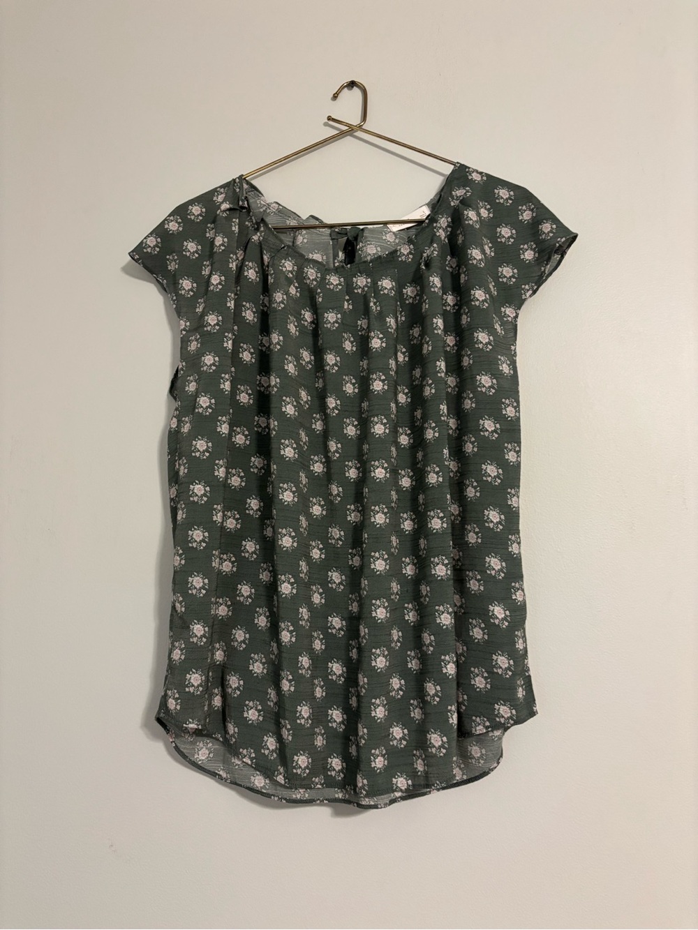 LC Lauren Conrad Women’s Floral Blouse - Size Large - Green/Pink - Picture 2 of 16